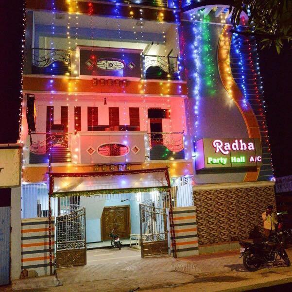 Radha Party Hall Канчипурам Экстерьер фото
